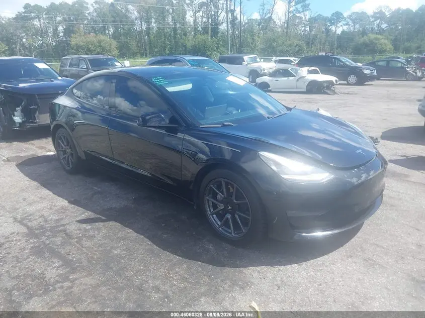 Tesla Model 3 Standard Range Plus Rear-Wheel Drive 2021