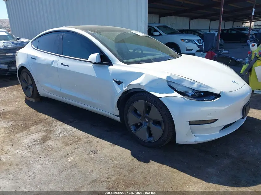 Tesla Model 3 Standard Range Plus Rear-Wheel Drive 2021