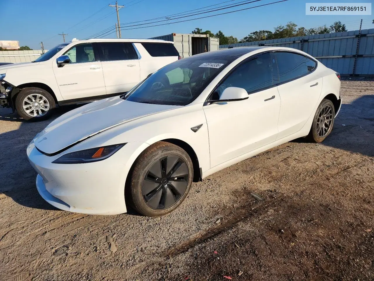 Tesla Model 3 2024