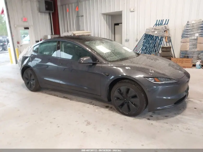 Tesla Model 3 Long Range Rear-Wheel Drive/Standard Rear-Wheel Drive 2025