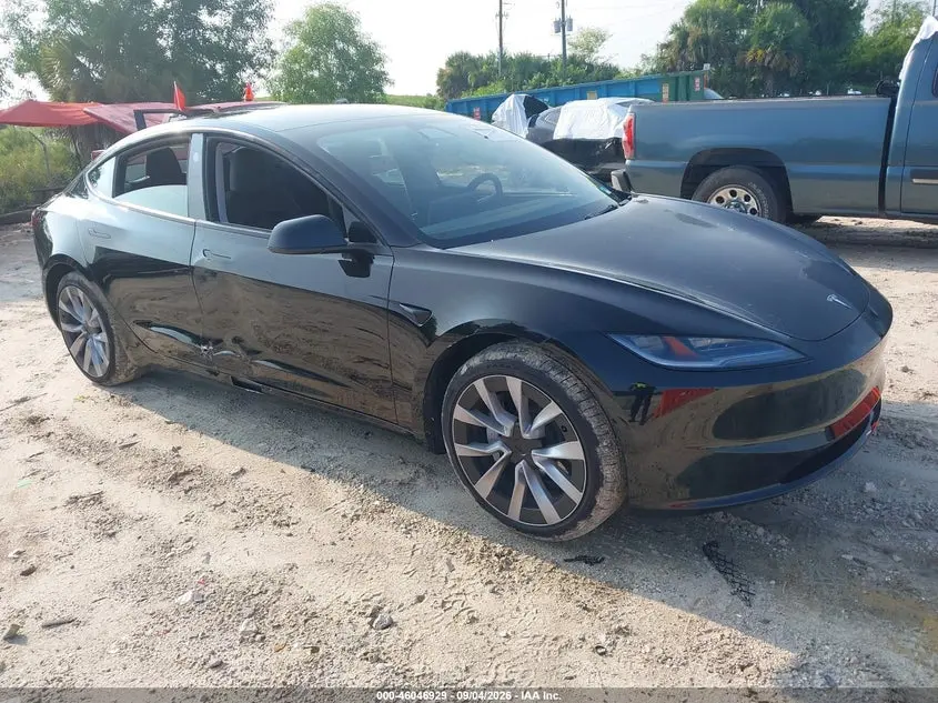 Tesla Model 3 Long Range Rear-Wheel Drive/Standard Rear-Wheel Drive 2025