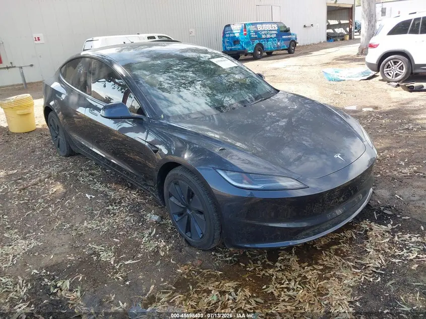 Tesla Model 3 2025