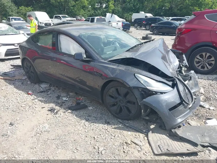 Tesla Model 3 Long Range/Mid Range 2018