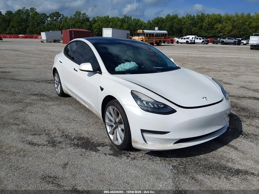Tesla Model 3 Standard Range Plus Rear-Wheel Drive/Standard Range Rear-Wheel Drive 2020