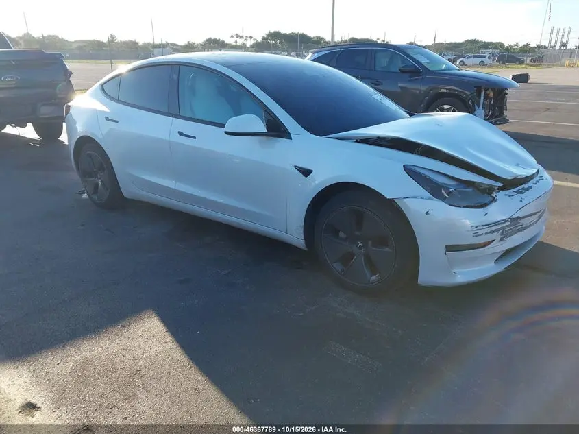 Tesla Model 3 Standard Range Plus Rear-Wheel Drive 2021