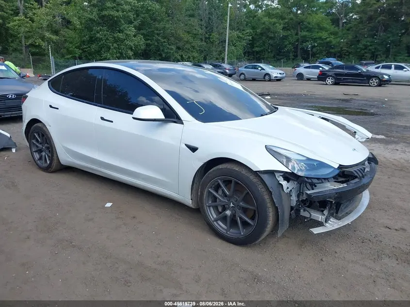 Tesla Model 3 Standard Range Plus Rear-Wheel Drive 2021