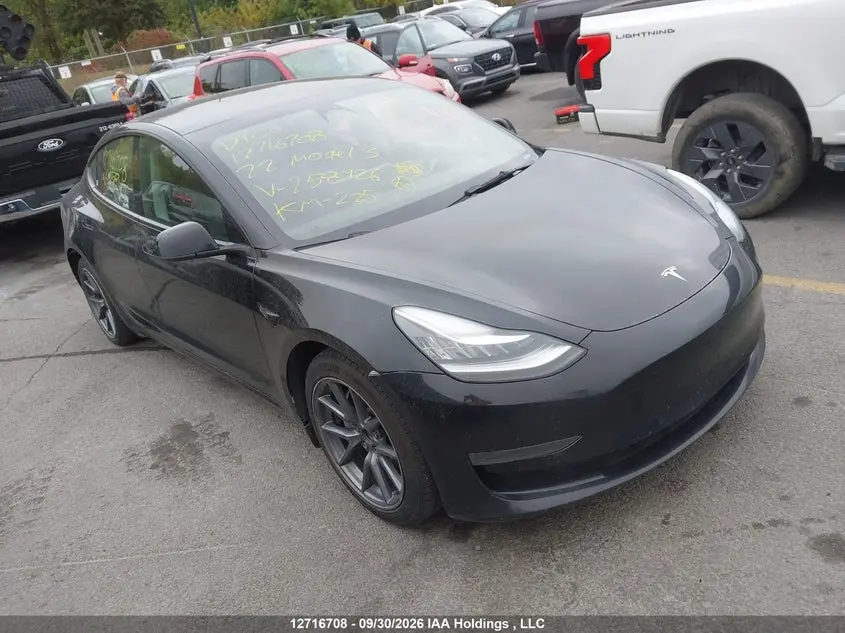 Tesla Model 3 2022