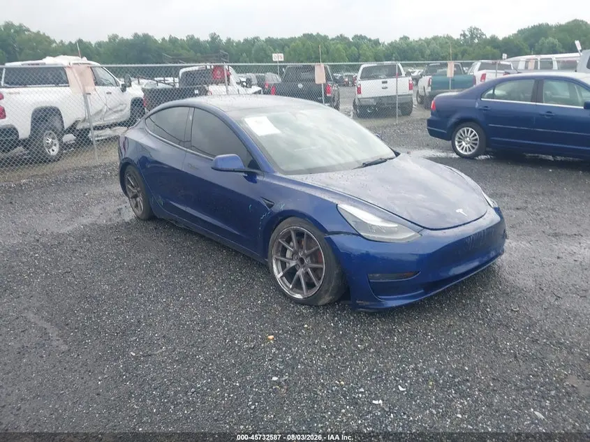 Tesla Model 3 Rear-Wheel Drive 2022