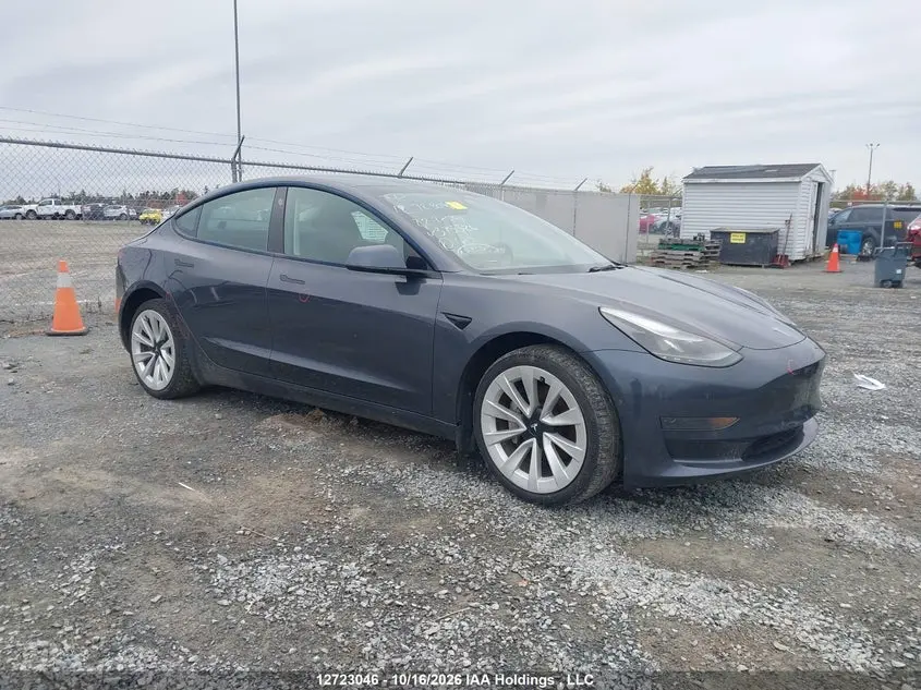 Tesla Model 3 Rwd/Standard Range 2022