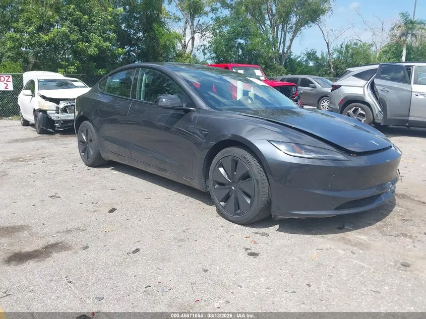 Tesla Model 3 Long Range Rear-Wheel Drive/Standard Rear-Wheel Drive 2025