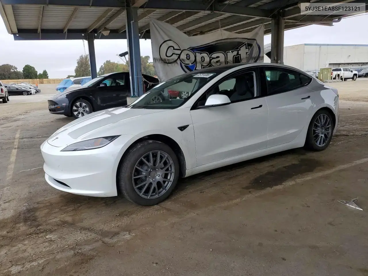 Tesla Model 3 2025