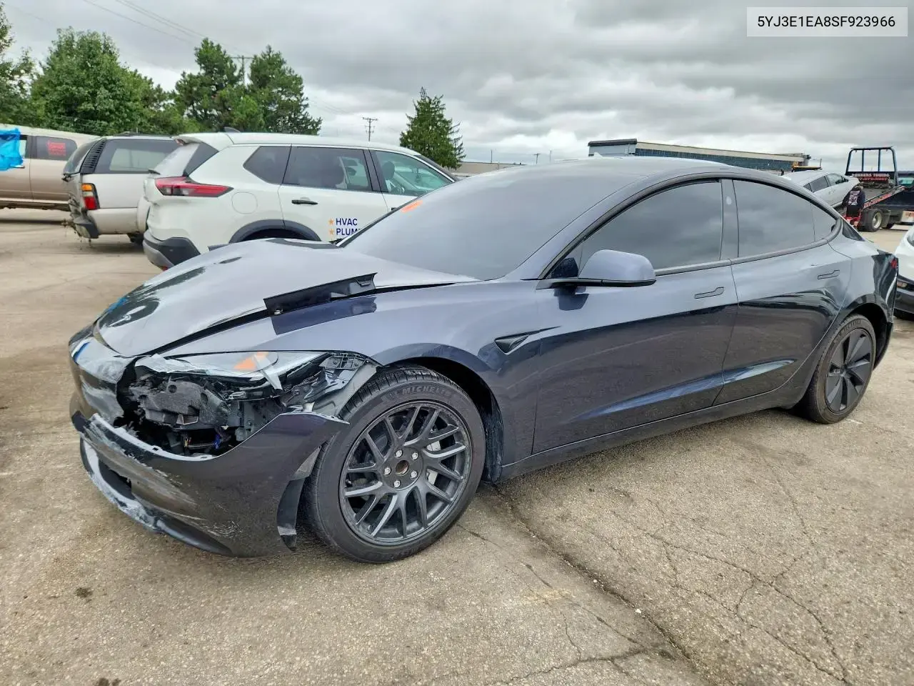 Tesla Model 3 2025