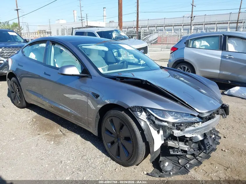 Tesla Model 3 Long Range Rear-Wheel Drive/Standard Rear-Wheel Drive 2025