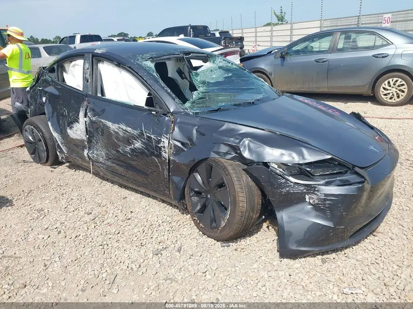 Tesla Model 3 Long Range Rear-Wheel Drive/Standard Rear-Wheel Drive 2025