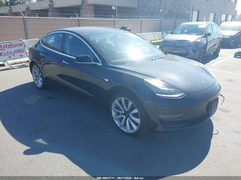 Tesla Model 3 Long Range/Mid Range 2018