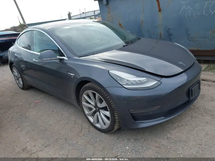 Tesla Model 3 Long Range/Mid Range 2018