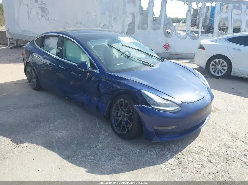 Tesla Model 3 Standard Range Plus Rear-Wheel Drive/Standard Range Rear-Wheel Drive 2020