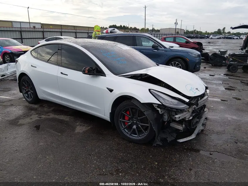 Tesla Model 3 Standard Range Plus Rear-Wheel Drive/Standard Range Rear-Wheel Drive 2020