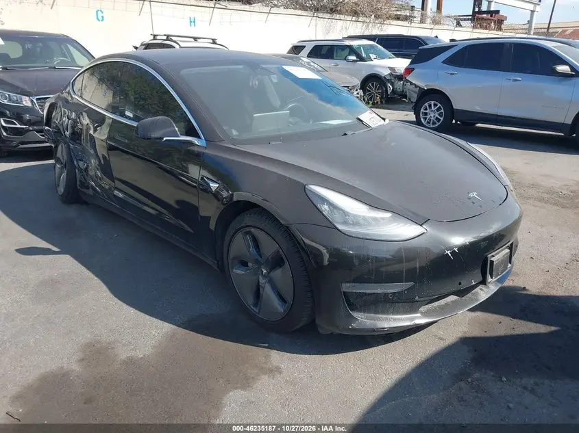 Tesla Model 3 Standard Range Plus Rear-Wheel Drive/Standard Range Rear-Wheel Drive 2020