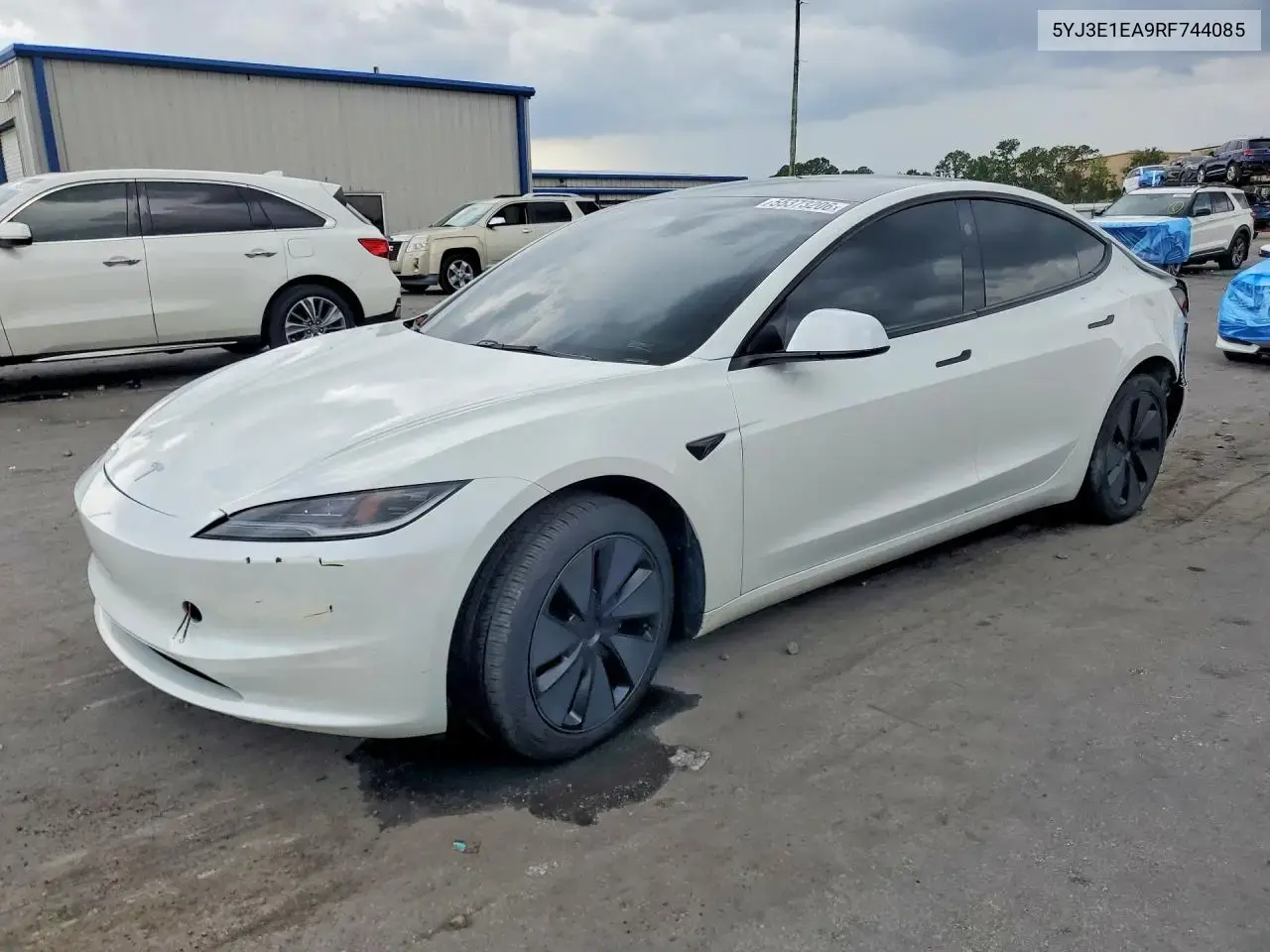 Tesla Model 3 2024