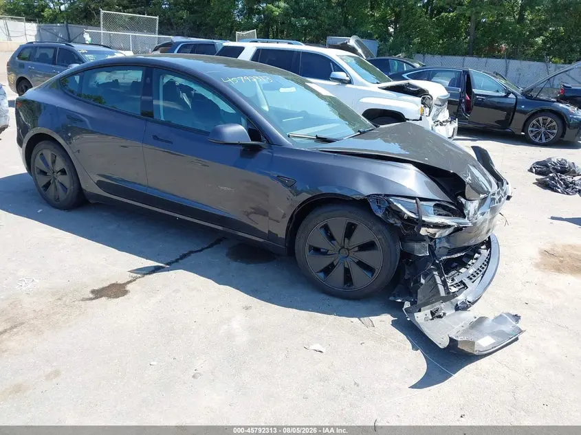 Tesla Model 3 Long Range Dual Motor All-Wheel Drive/Rear-Wheel Drive 2024