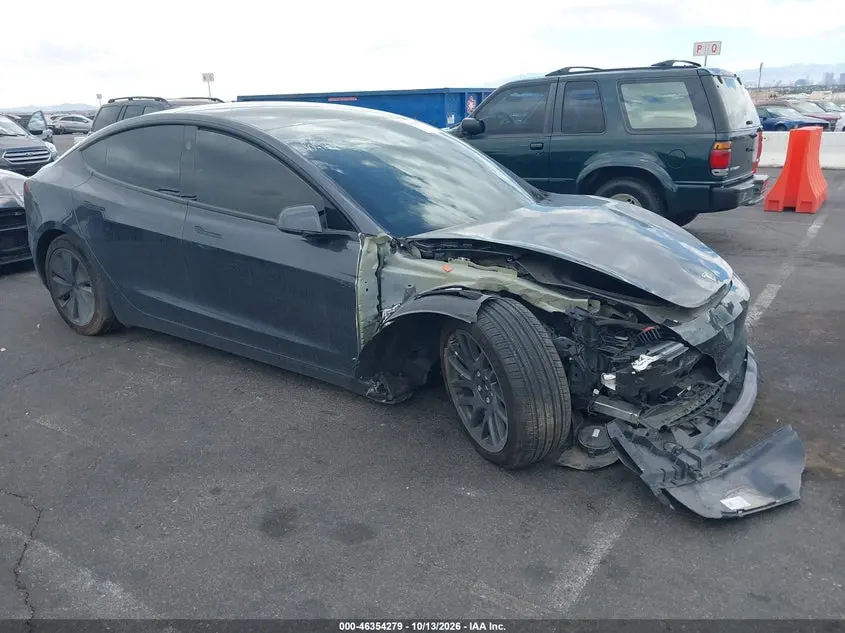 Tesla Model 3 Long Range Rear-Wheel Drive/Standard Rear-Wheel Drive 2025
