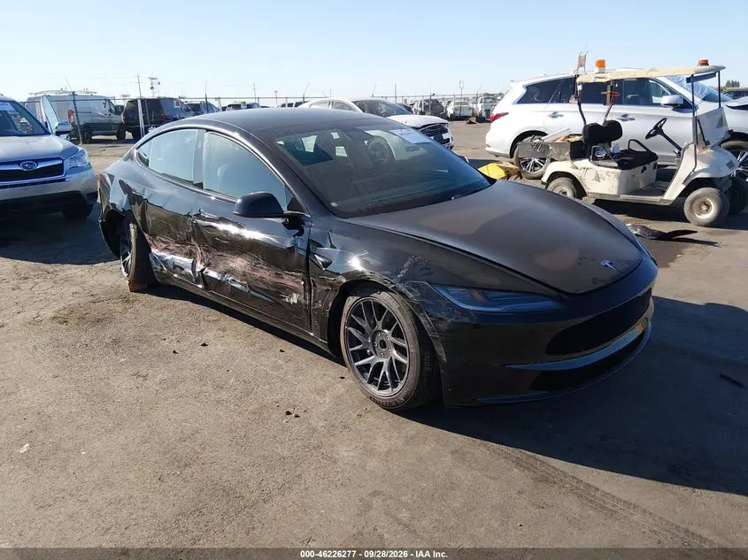 Tesla Model 3 Long Range Rear-Wheel Drive/Standard Rear-Wheel Drive 2025