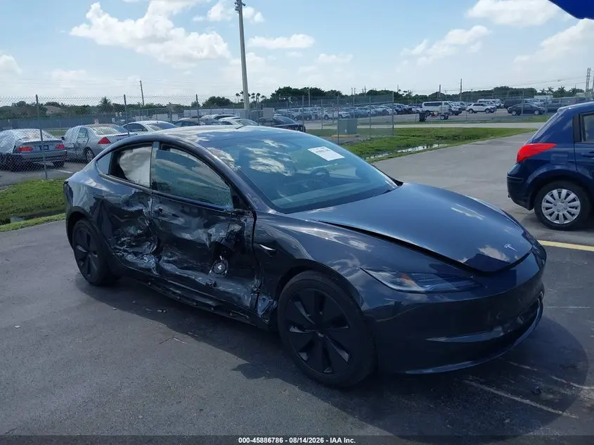 Tesla Model 3 Long Range Rear-Wheel Drive/Standard Rear-Wheel Drive 2025