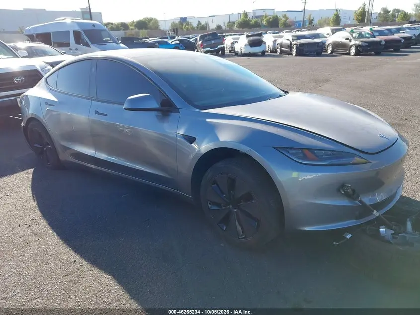 Tesla Model 3 Long Range Rear-Wheel Drive/Standard Rear-Wheel Drive 2025