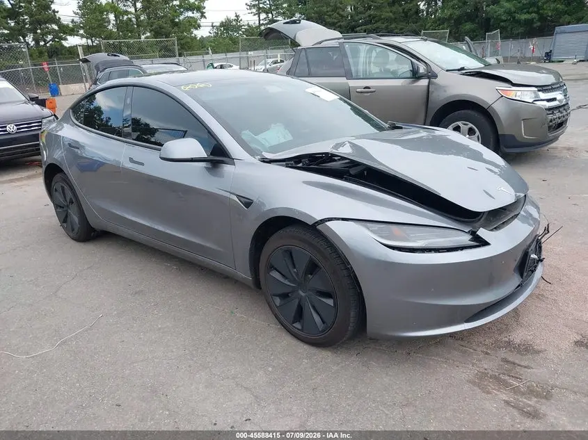 Tesla Model 3 Long Range Rear-Wheel Drive/Standard Rear-Wheel Drive 2025