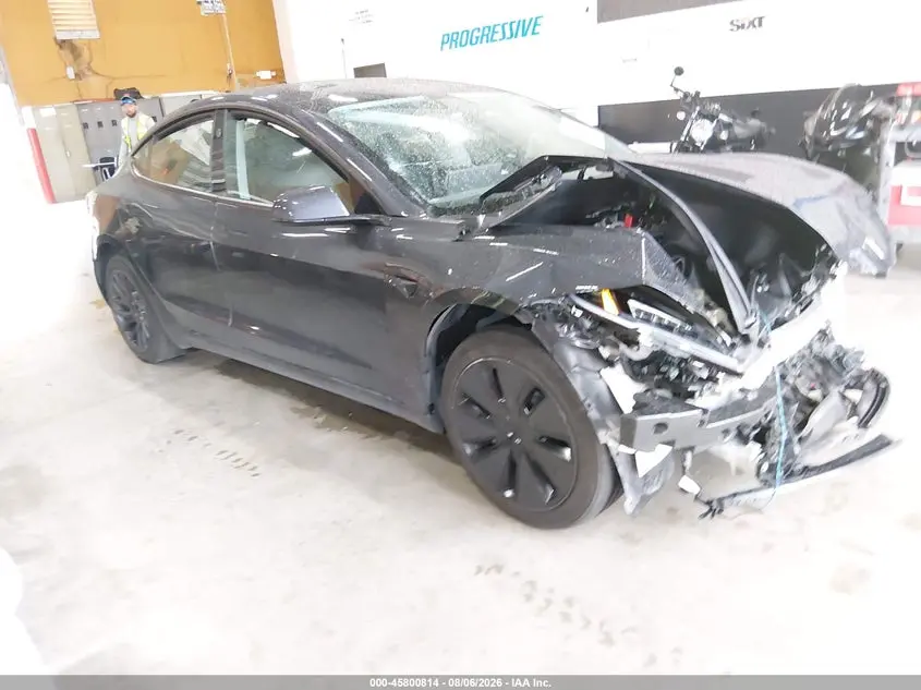 Tesla Model 3 Long Range Rear-Wheel Drive/Standard Rear-Wheel Drive 2025