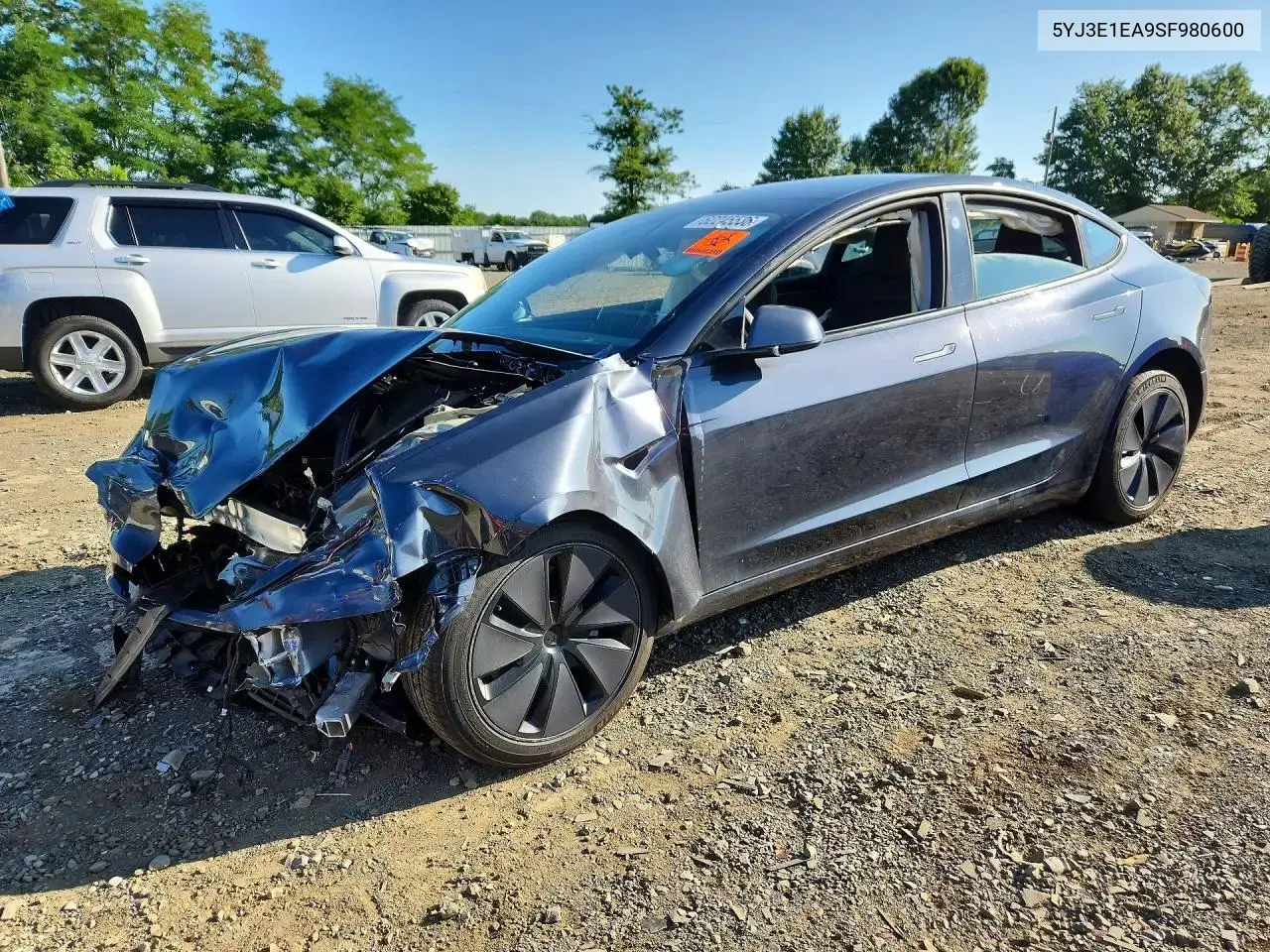Tesla Model 3 2025