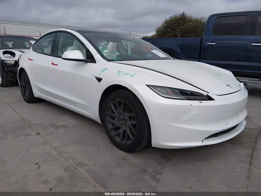Tesla Model 3 Long Range Rear-Wheel Drive/Standard Rear-Wheel Drive 2025