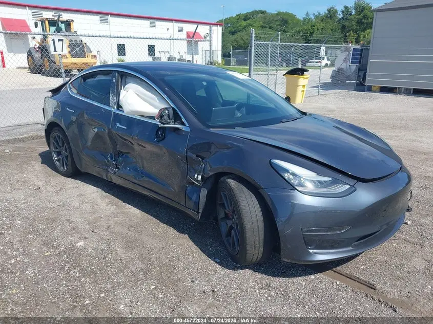 Tesla Model 3 Long Range/Mid Range 2018