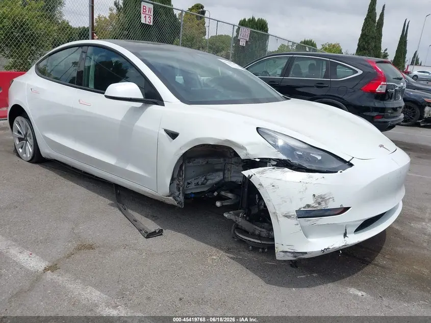 Tesla Model 3 Standard Range Plus Rear-Wheel Drive 2021
