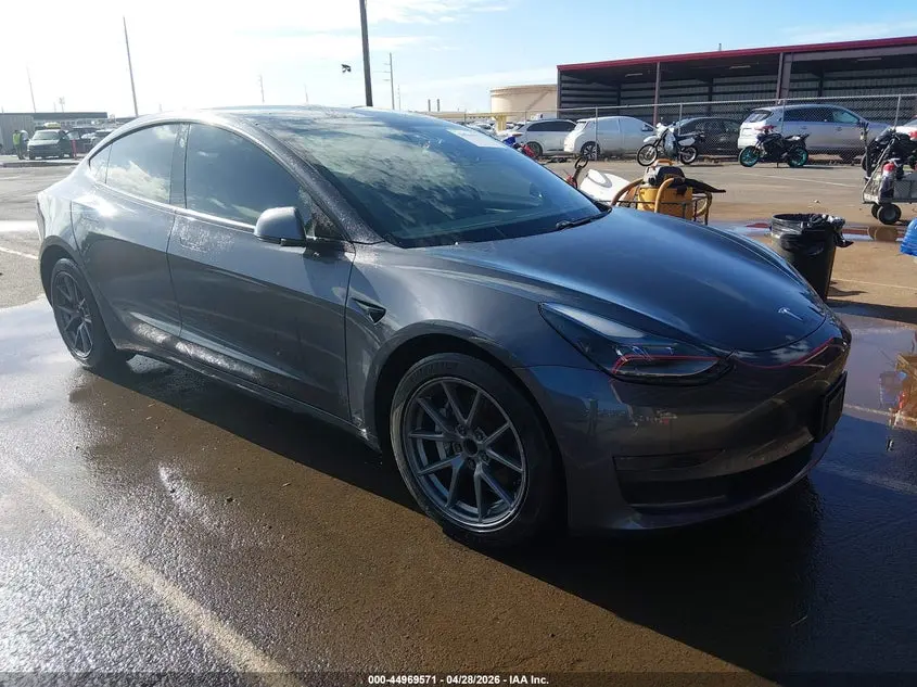Tesla Model 3 Standard Range Plus Rear-Wheel Drive 2021