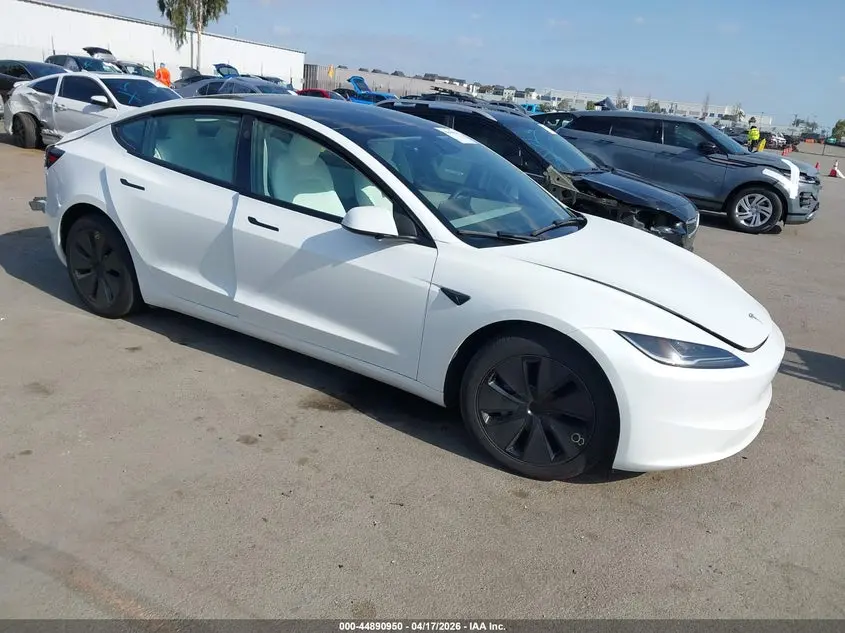 Tesla Model 3 Long Range Rear-Wheel Drive/Standard Rear-Wheel Drive 2025