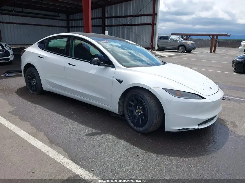 Tesla Model 3 Long Range Rear-Wheel Drive/Standard Rear-Wheel Drive 2025