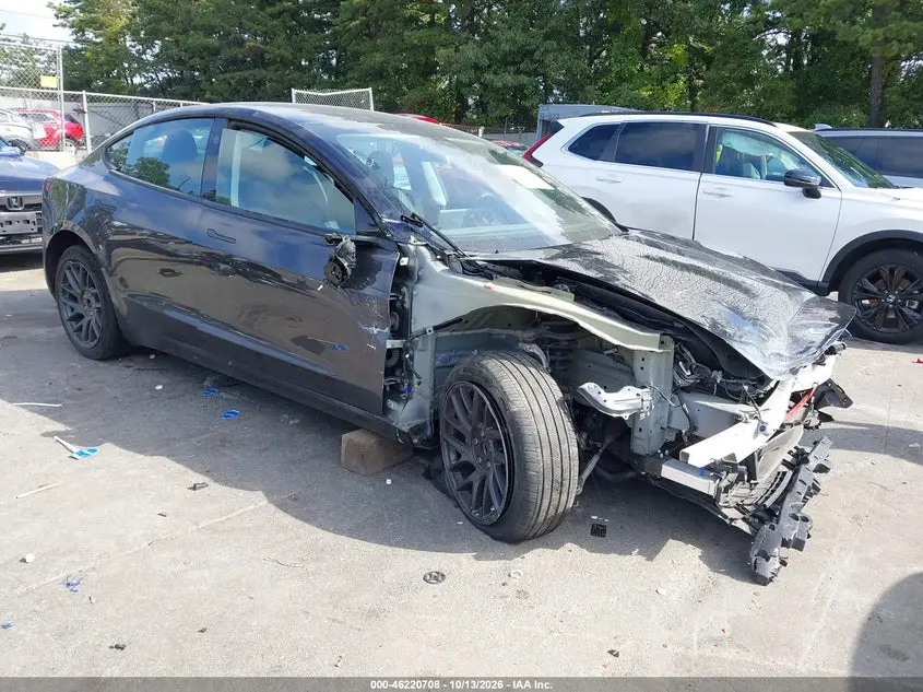 Tesla Model 3 Long Range Rear-Wheel Drive/Standard Rear-Wheel Drive 2025