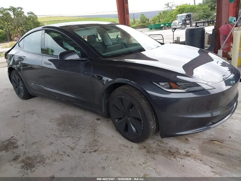 Tesla Model 3 Long Range Rear-Wheel Drive/Standard Rear-Wheel Drive 2025