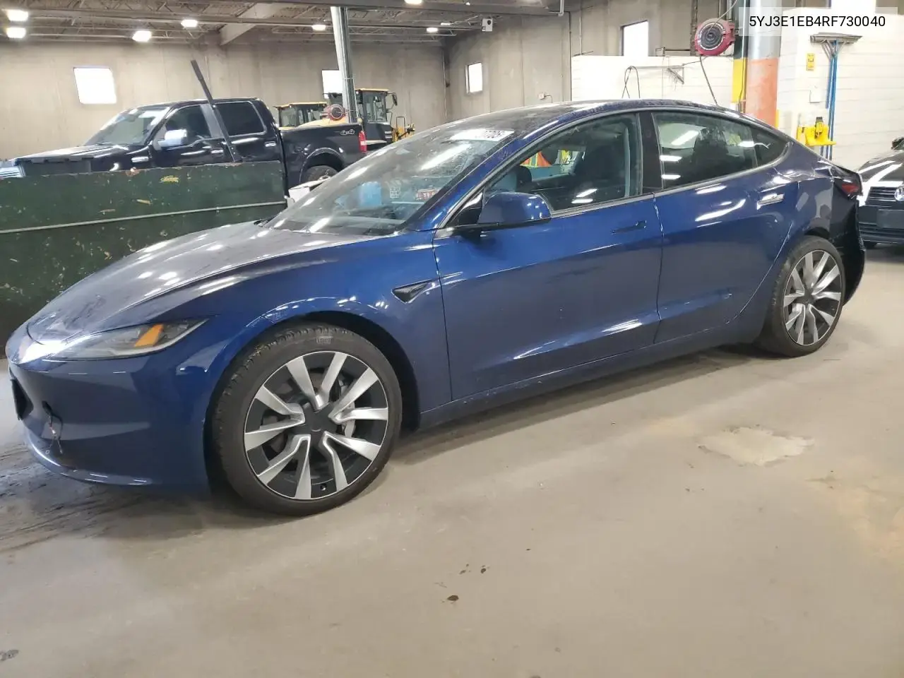 Tesla Model 3 2024