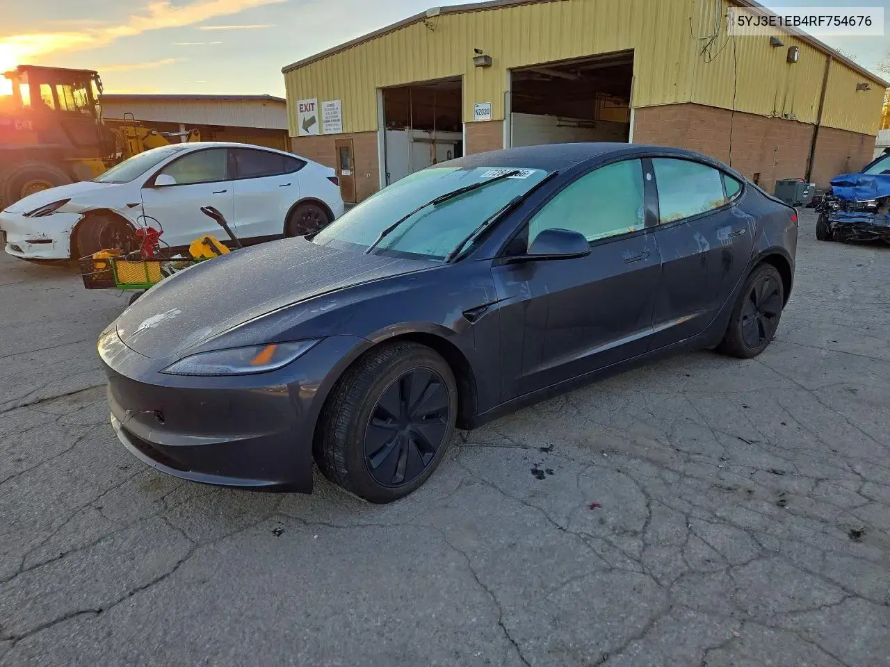 Tesla Model 3 2024
