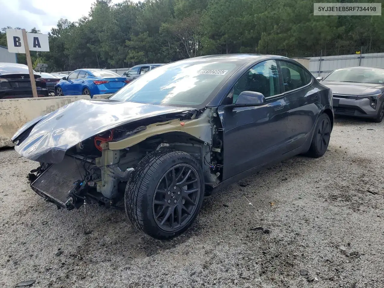 Tesla Model 3 2024