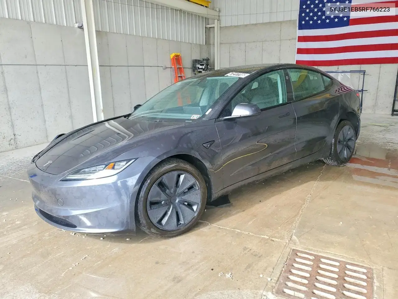 Tesla Model 3 2024