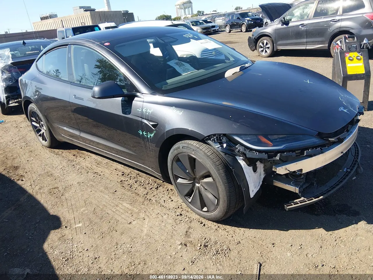 Tesla Model 3 Long Range All-Wheel Drive 2025