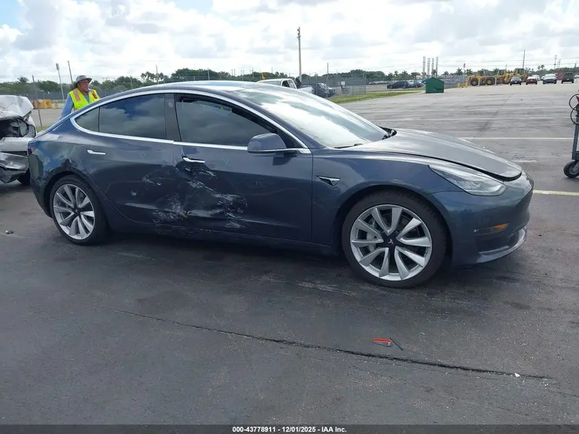 Tesla Model 3 Long Range Dual Motor All-Wheel Drive 2020
