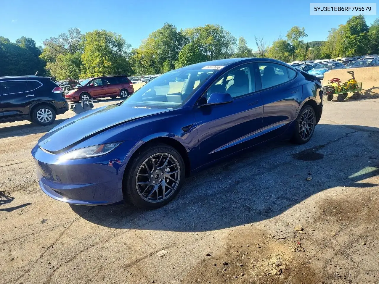 Tesla Model 3 2024