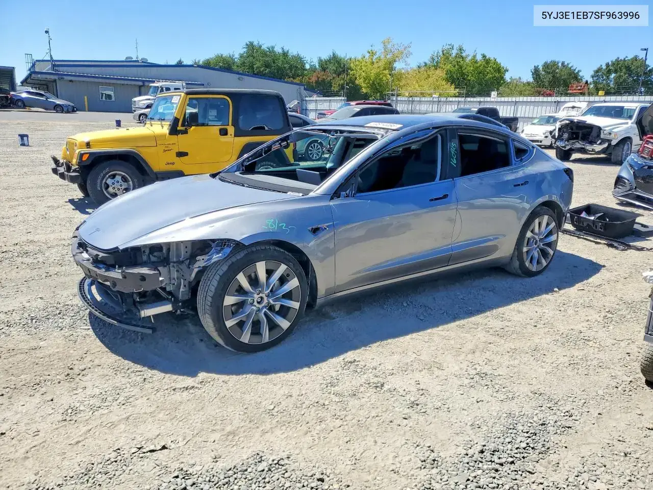 Tesla Model 3 2025