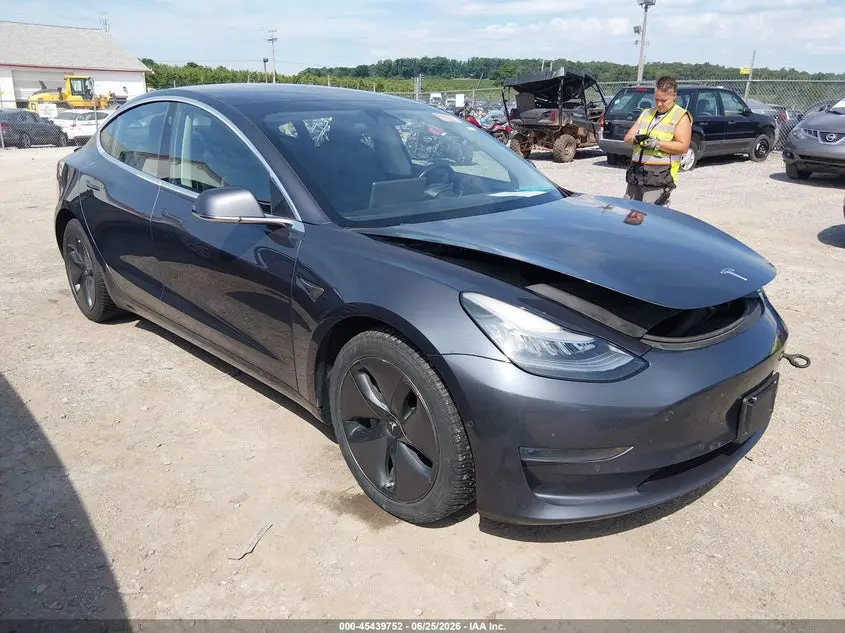 Tesla Model 3 Long Range/Performance 2018