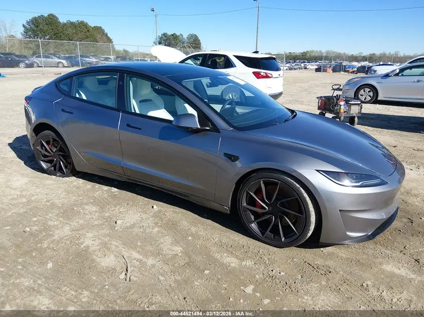 Tesla Model 3 Performance All-Wheel Drive 2025